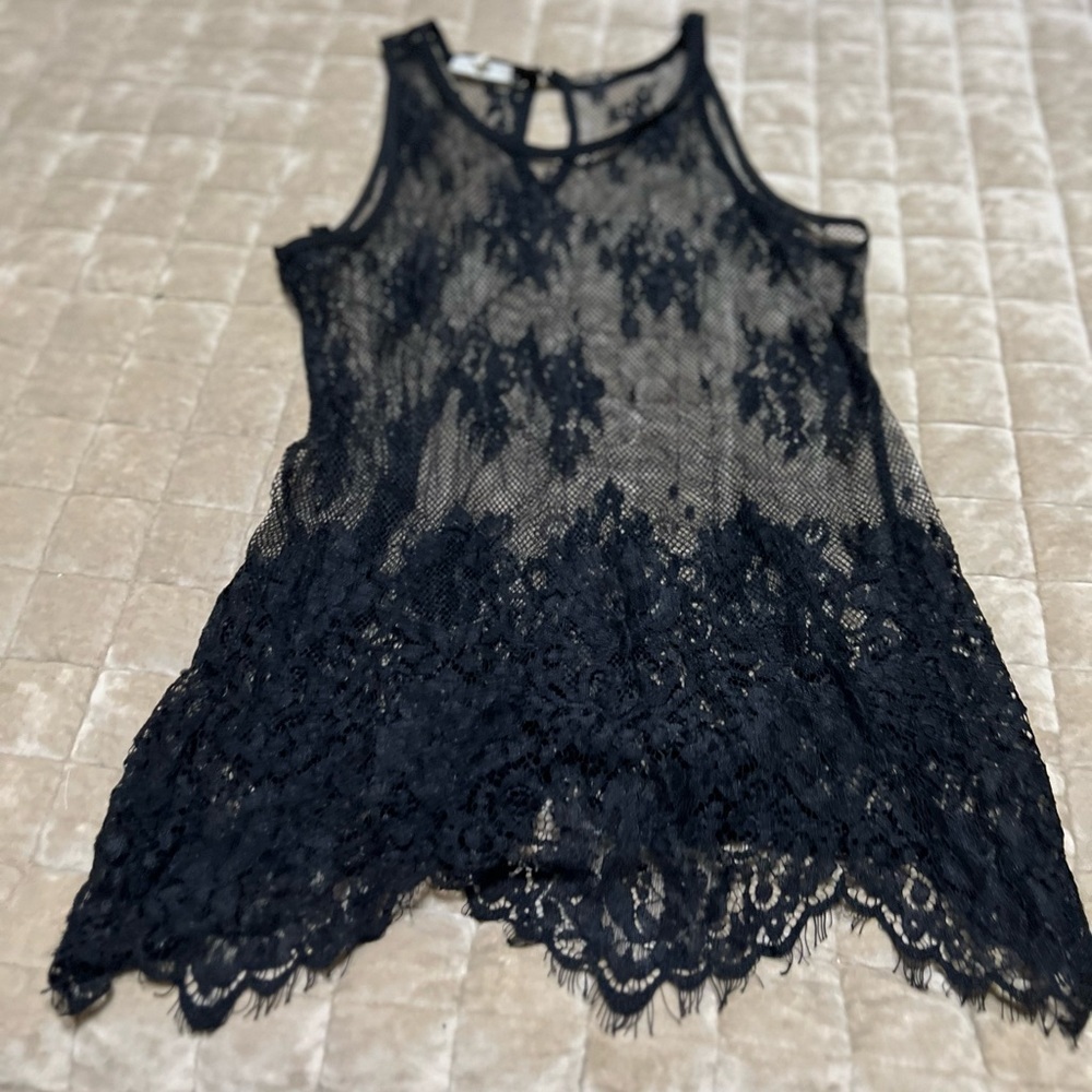 Black Lace Sleeveless Top